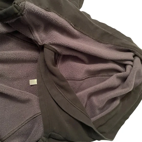 Fabletics Sweater - Picture 5 of 6